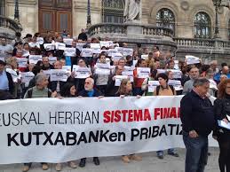 EH Bildu denuncia la «apropiación indebida» de Kutxabank por parte del PNV