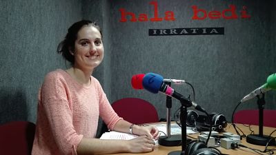 Enara Goikoetxea: «Gobernuek migrazio-legeak ez dituztela betetzen salatuko dugu Greziarako karabanan»