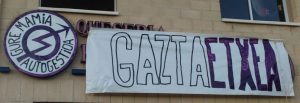 Frente la amenaza de desalojo Igelzulo Gaztaetxea saca la programación del aniversario a la calle