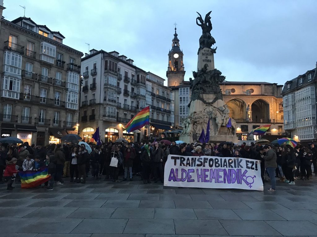 Agresiones a la diversidad sexual y de género en Gasteiz: las instituciones no cogen la sartén por el mango
