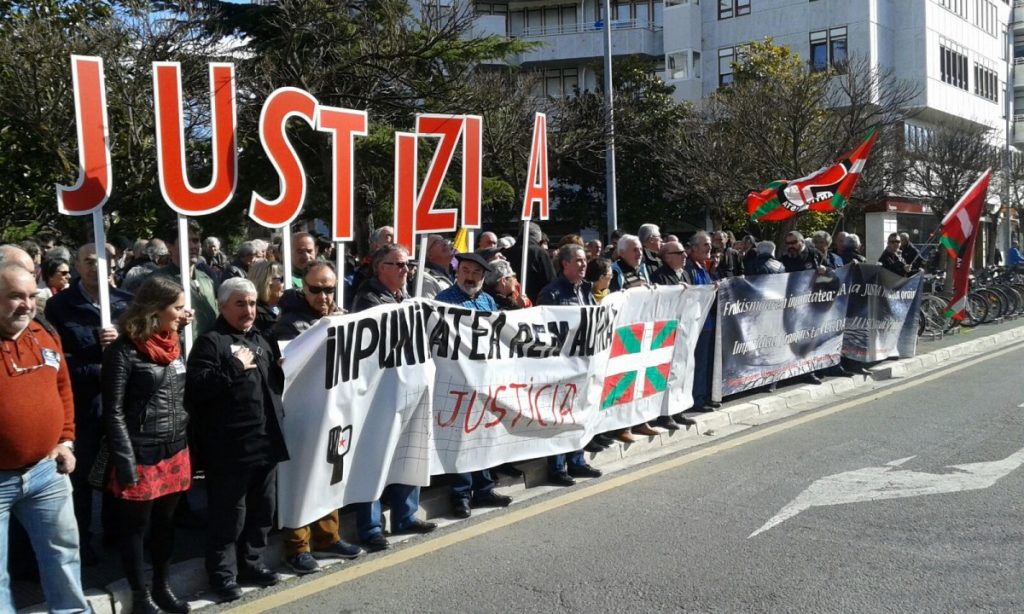 La Plataforma Vasca contra el franquismo se une a los actos convocados en Gasteiz el 18 de julio en denuncia de la impunidad franquista 