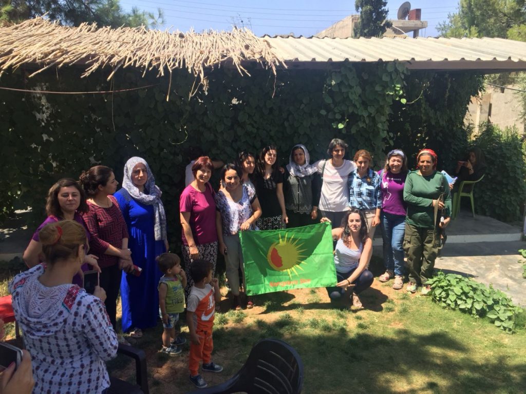 «Fuimos a Kobane a crear puentes entre las mujeres de Durango y las de Rojava»