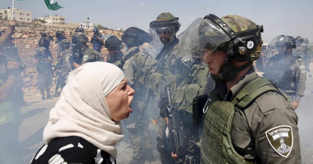 “Es importante poner en valor el papel de las mujeres en la lucha de resistencia palestina para combatir el estereotipo de mujer velada”