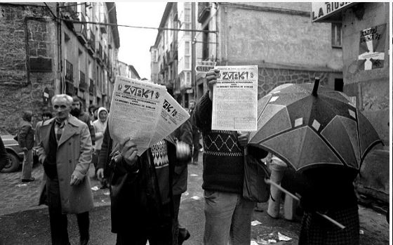 Los Aberri Egunas en Gasteiz: asistencia multitudinaria, detenciones y personas heridas