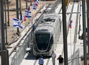 Koldo Alzola: “Datorren asteak erabakiorrak izango dira Jerusalemgo tren arinaren eraikuntzan”