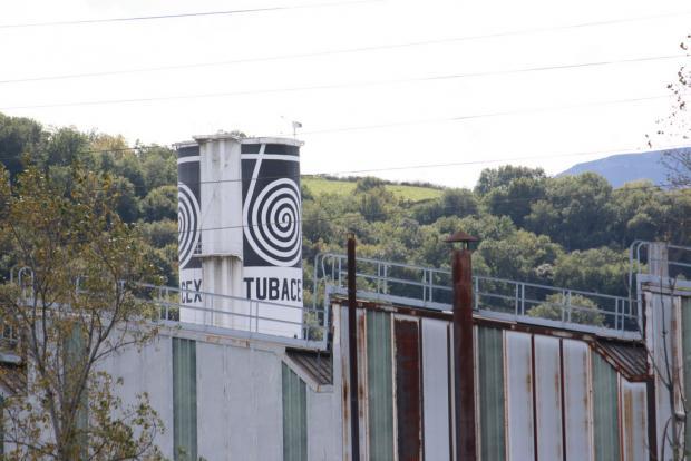 TUBACEX quiere despedir a 150 trabajadoras de las tres plantas de Aiaraldea