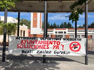 Manifestazioa egingo dute larunbatean Gasteizko gizarte etxeetako sorosle eta begiraleek