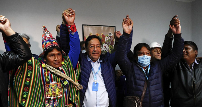 Boliviako hauteskundeak eta Txileko altxamendu sozialaren urteurrena