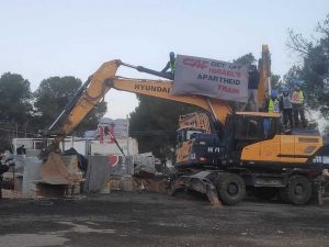 Cinco activistas israelíes fueron arrestados por protestas contra la empresa CAF