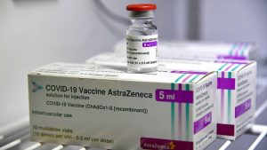 Astrazenecaren txertoaren inguruko alarma eta antigenoen erabilera posibleak