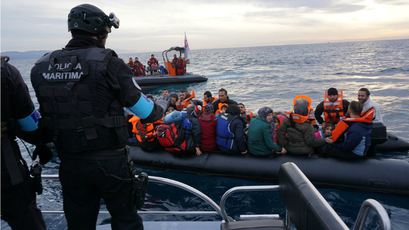 “Frontex es el titán europeo por antonomasia que se dedica a asegurarse basicamente de que no llegue gente de fuera a las fronteras y a las costas”