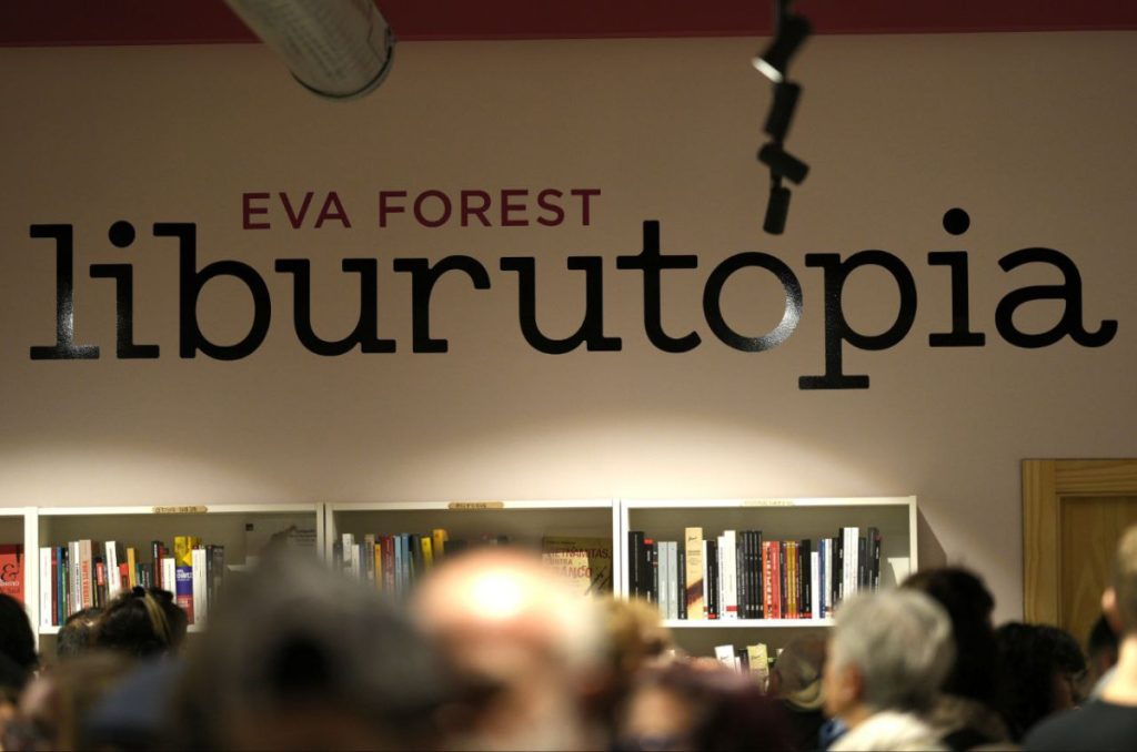 Eva Forest Liburutopia abre sus puertas