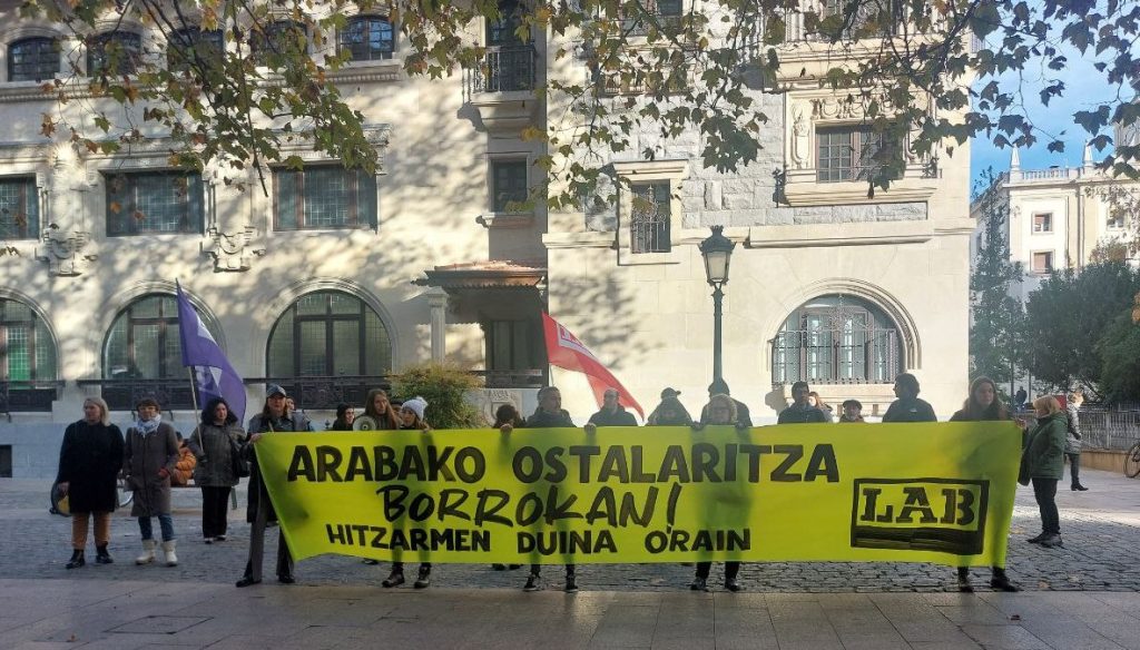 Naroa (LAB): “Zaharberritze modernoaren baitan kokatzen diren enpresak geroz eta gehiago dira Gasteizko erdigunean”