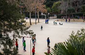 El patio de mi escuela es cada vez más pequeño