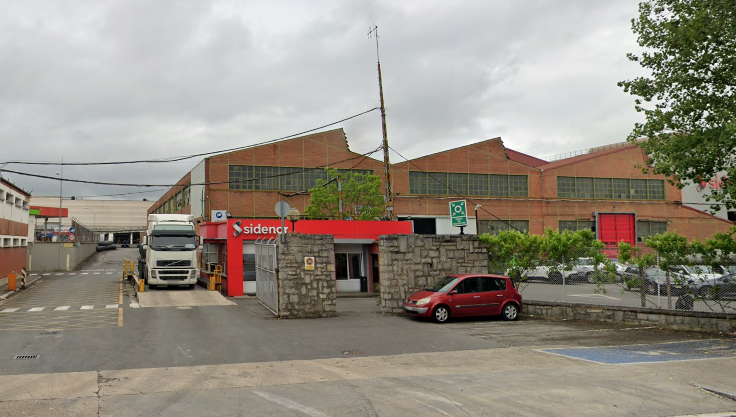 Sidenor enpresako lau langileren kaleratze «bidegabeari» erantzuteko hiru eguneko greba deialdia egin dute ELA eta LAB sindikatuek