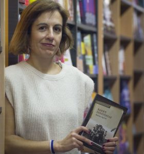 Literatura | Katixa Agirreren “Barne Zerbitzuak”
