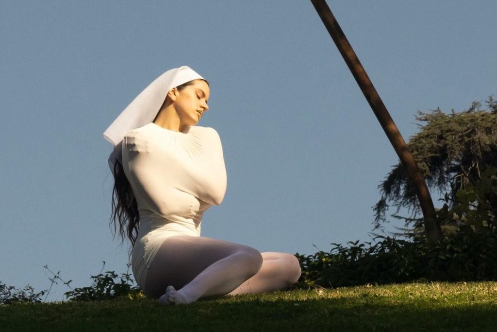¿Por qué estamos volviendo a la religión?[:]