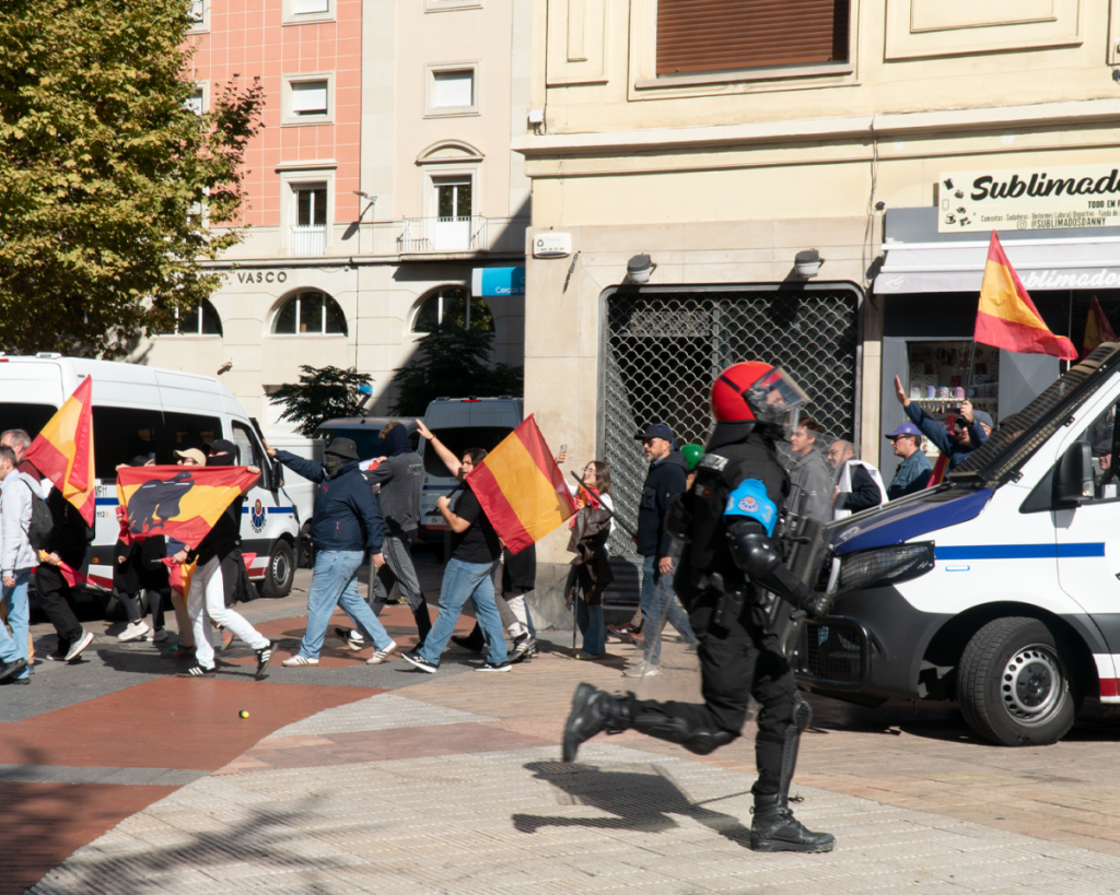 19 antifascistas están siendo investigados por los sucesos del 12 de octubre