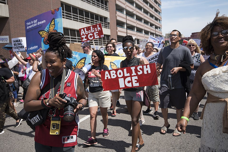 ¡Qué mundo! | Analizamos las represivas intervenciones del ICE