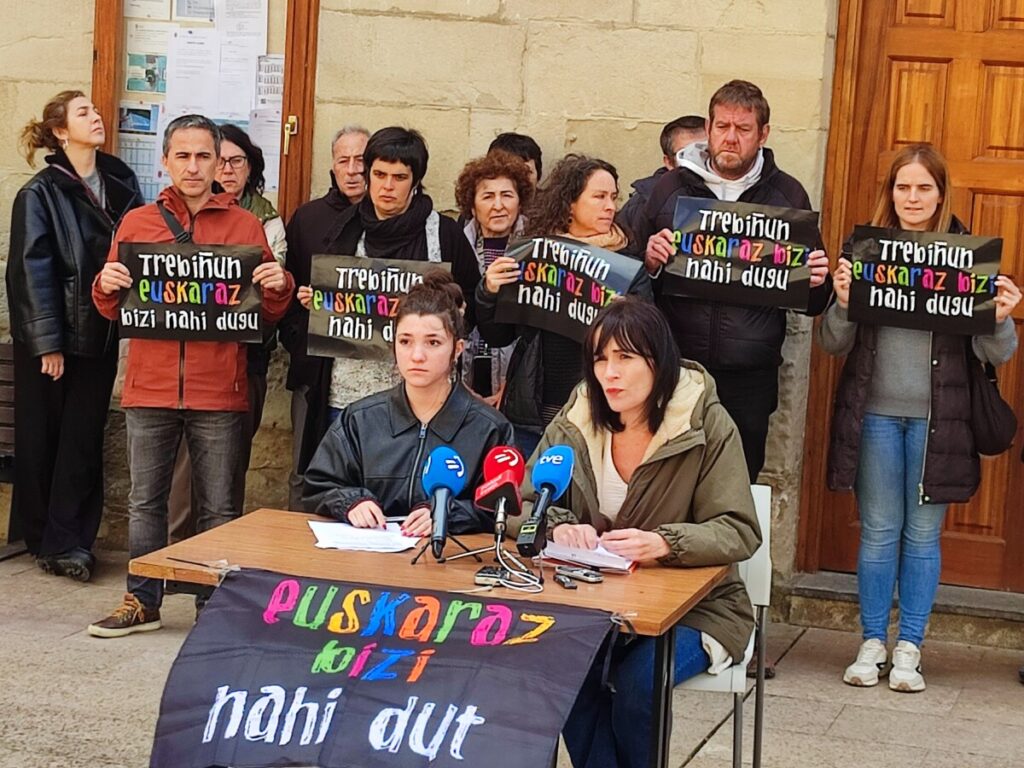 Trebiñuko herritarrek euskararen irakaskuntza sustatzeko berme eta neurriak eskatu dituzte