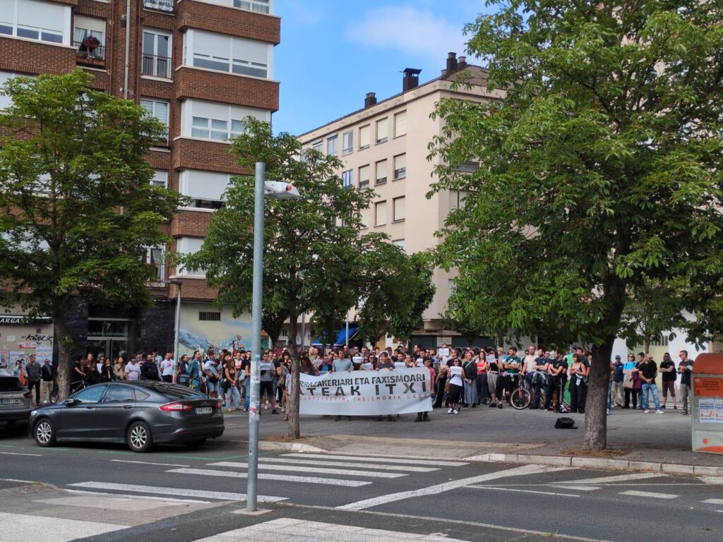 VOX eta PPk antolatutako asanbladaren aurka Gasteizko zenbait eragile mobilizatu dira
